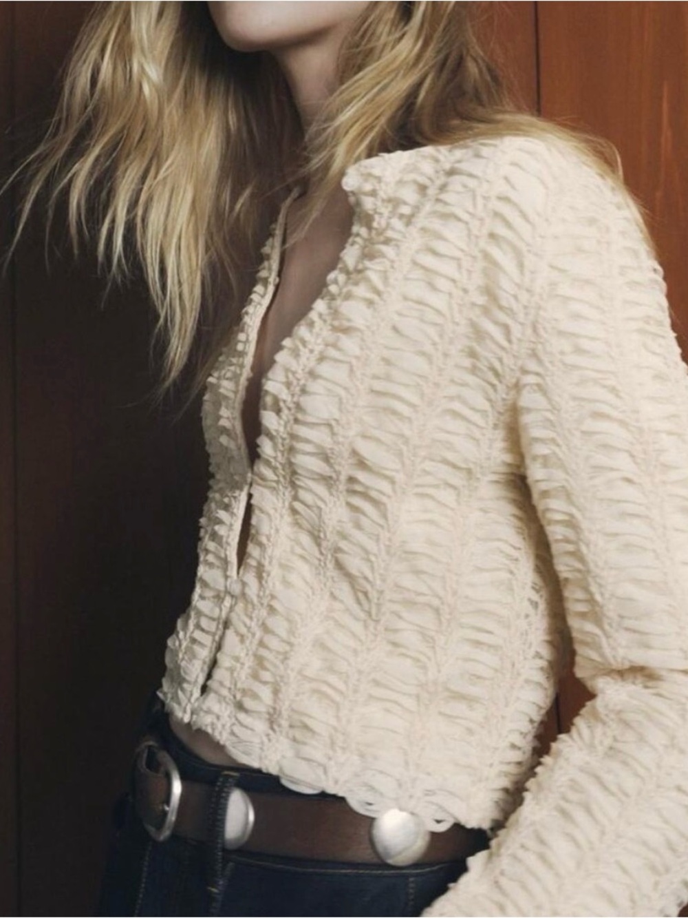 ZARA Structured Cream Ruffle-Textured Cropped Cardigan - Picture 6 of 9